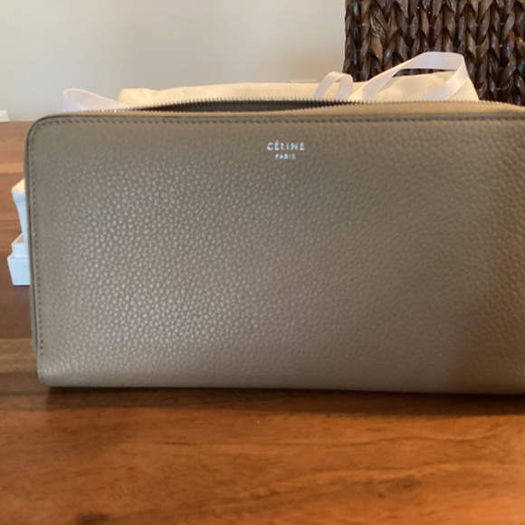Celine Large Wallet full set Tan - Picture 2 of 11